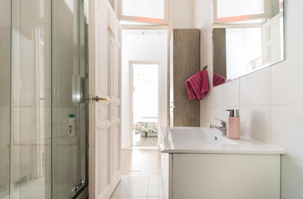 M&F 7 Rooms/7 Bathrooms Over Gran Via Madrid Exterior foto